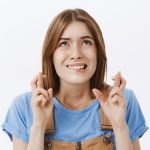 Особенности ортодонтического лечения с использованием брекетов: этапы, виды и результаты.